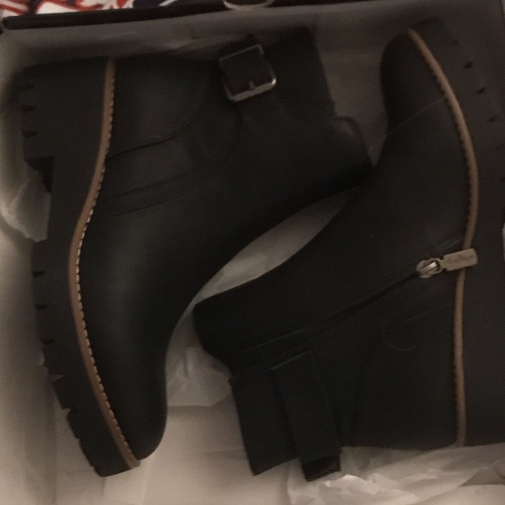 Women's Black Ankle Boots 8.5